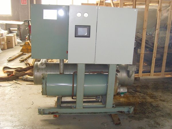 南郊酒店中央空调不停机清洗方法介绍